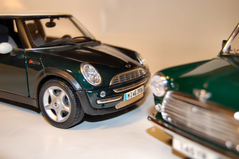 Illustration for article titled LaLD Car Week: Thursday on the Thames - Mini Coopers